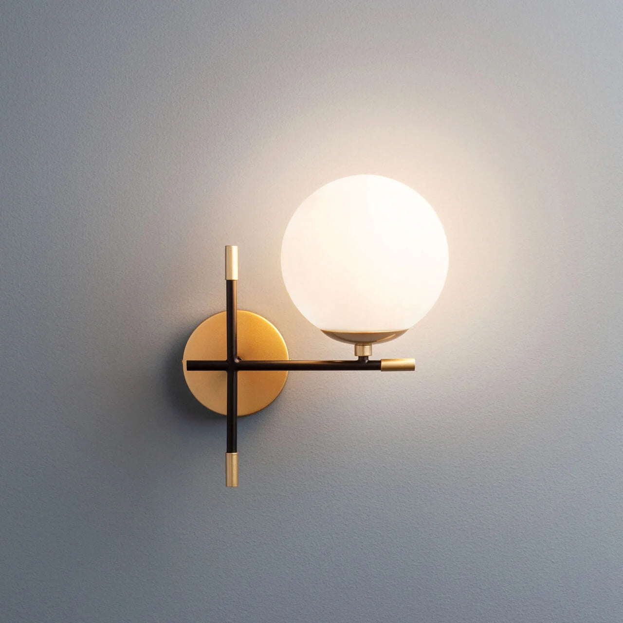 Lampada da Parete Applique 1 Luce Essential